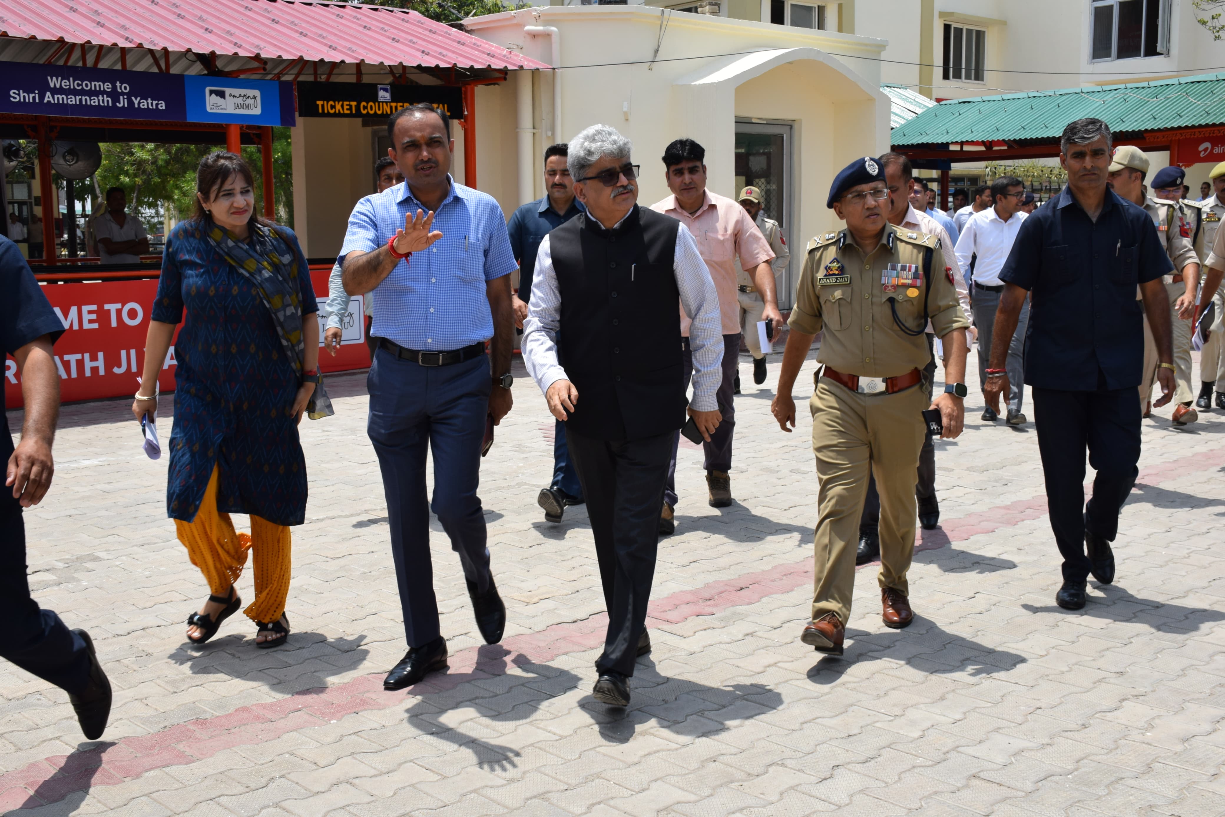 'Chief Secretary visits Yatri Niwas Bhagwati Nagar, reviews arrangements for forthcoming SANJY-2024'